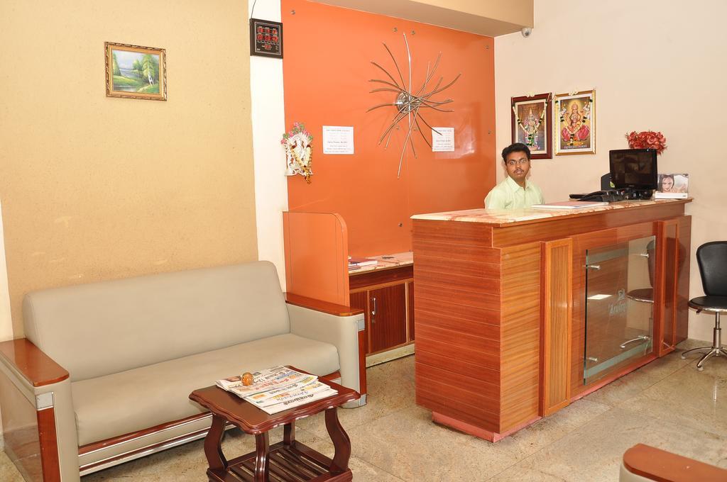 Hôtel Sri Arulmuthu Residency à Madurai Extérieur photo